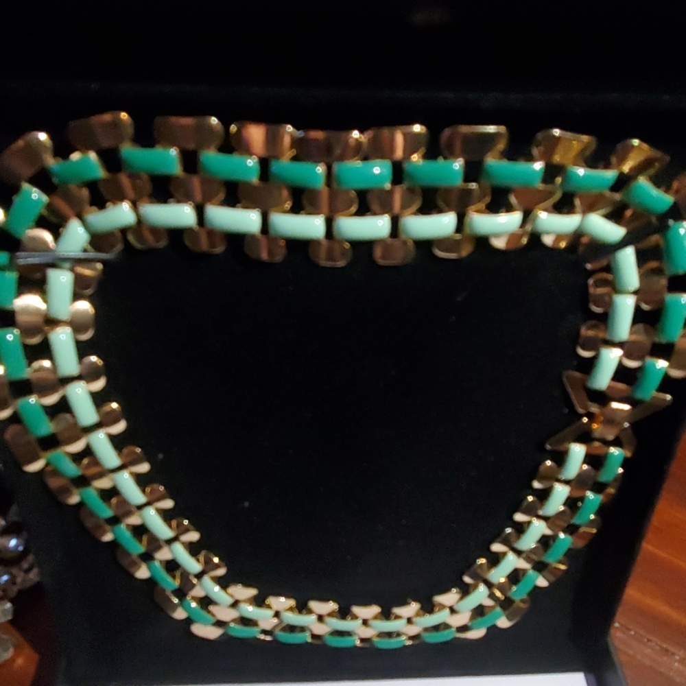 Necklace - Picture 3 of 4